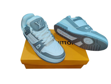 Sneakers 12