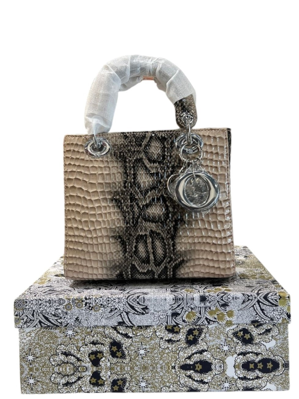 HAND BAG D 2360