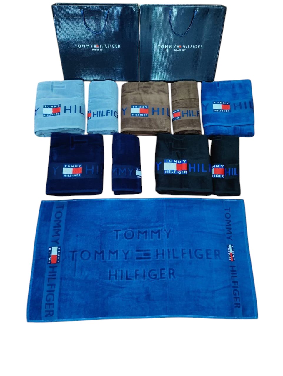2 PAIR OF TOWEL SETS